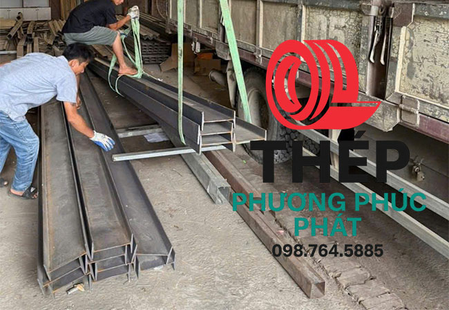 vận chuyển thép tại xưởng