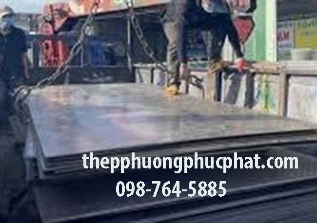 trung chuyển thép nhập khẩu