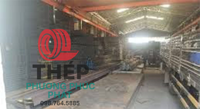 Thép tấm nhập khẩu khổ lớn tại kho
