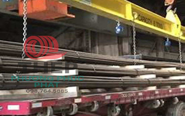quá trình vận chuyển Thép Tròn Đặc Kết Cấu