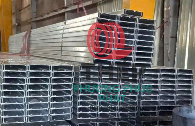 thép hộp tại kho