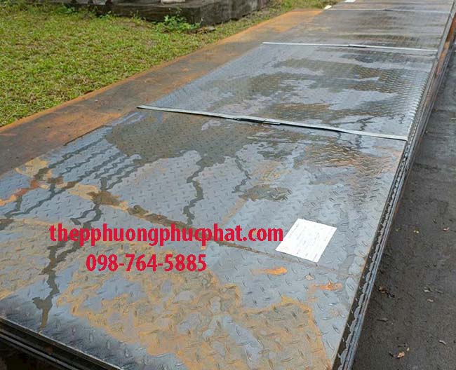 thép tấm gân chống trượt
