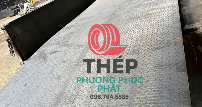 Thép tấm gân chống trượt