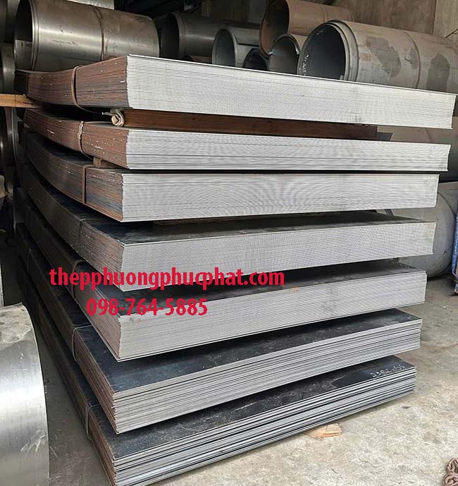 kho thép trơn chịu lực